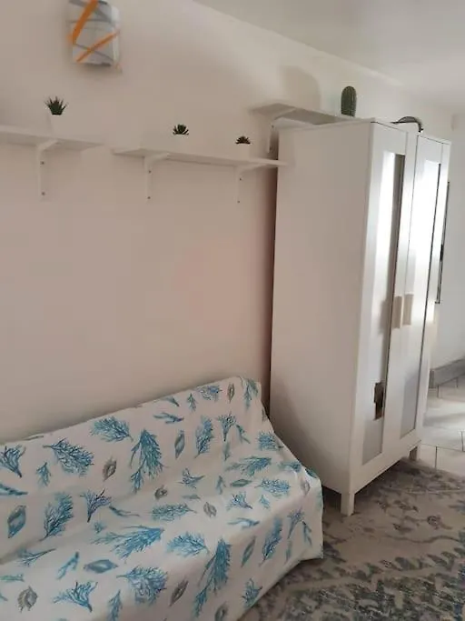 Cyrus Home Naples Italy
